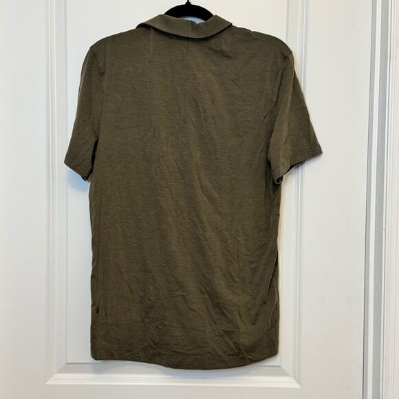lululemon athletica Green Polo Shirt - Picture 2 of 3